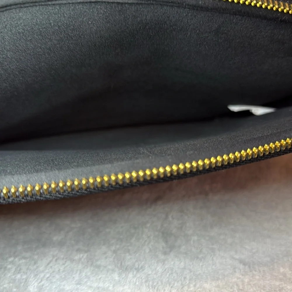 ⭐️HOST PICK⭐️♠️KATE SPADE♠️Sunshine Dot Laptop Sleeve/EUC
